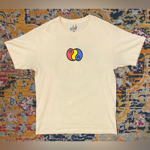 High Rollers Yin Yang Graphic Tee - Picture 2 of 2